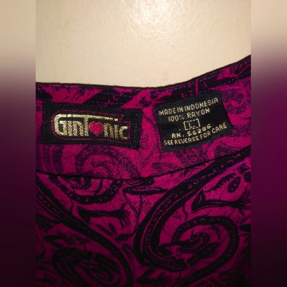 GinTonic Vintage Tank Top - Picture 7 of 7
